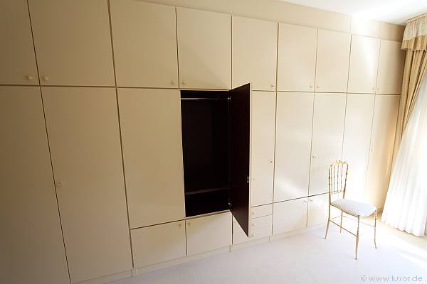 Wiesbaden Einfamilienhaus von LUXOR in Wiesbaden Immobilien-Makler