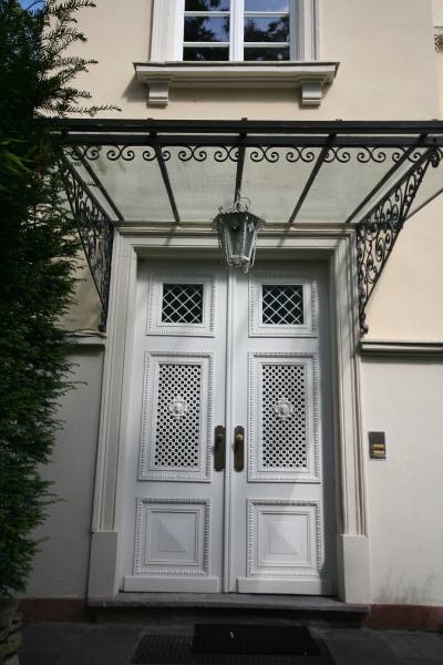 LUXOR Immobilien Wiesbaden Villa