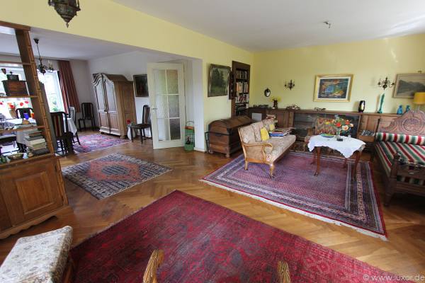 Expose mit Bildern H�user aus Wiesbaden - Immobilienmakler Luxor Liegenschaften