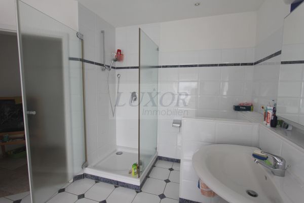 Wiesbaden Doppelhaush�lfte von LUXOR in Auringen Immobilien-Makler