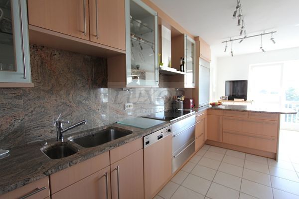 Immobilien Wohnetage neuwertig Wiesbaden